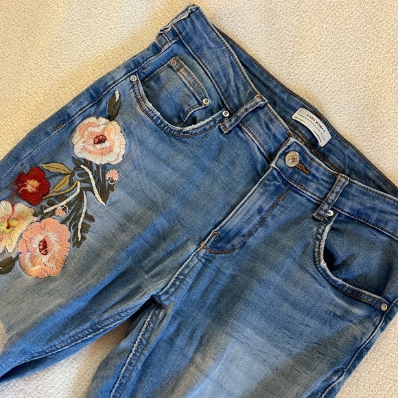 Zara Embroidered Floral Low Rise Skinny Jeans - Picture 3 of 5